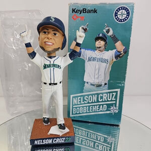 Nelson Cruz Bobblehead Seattle Mariners MLB Victory Arms Raised Up Bobble W/box